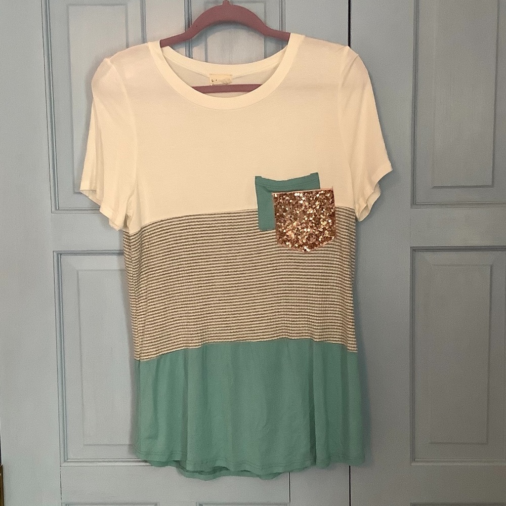 Sparkle pocket t-shirt